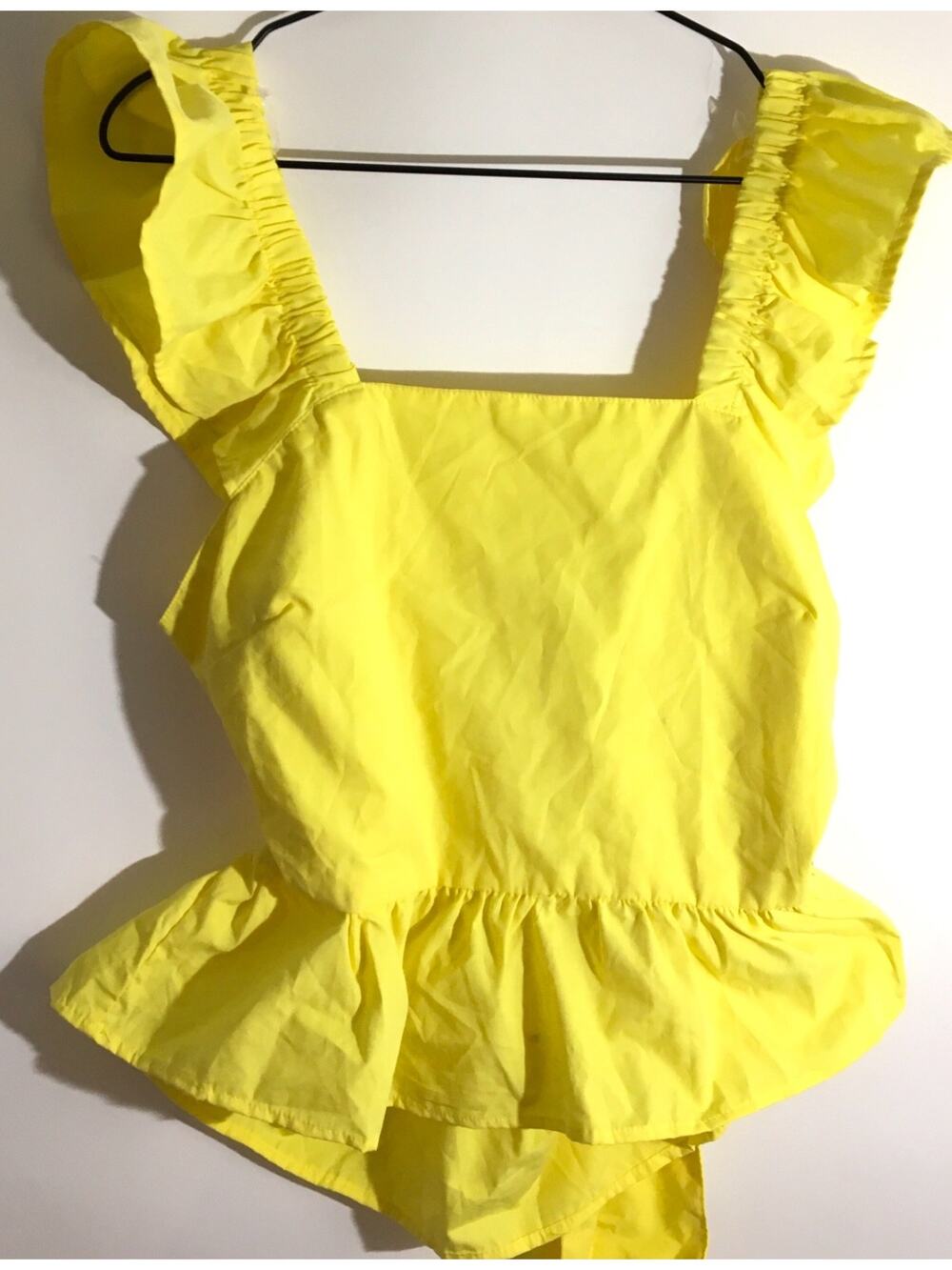 Who's That Girl Women's Size Large Yellow Ruffle Strap Peplum Tie Back Top
